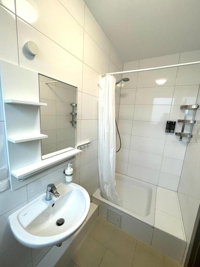 Rixhouse Hostel Berlino Esterno foto