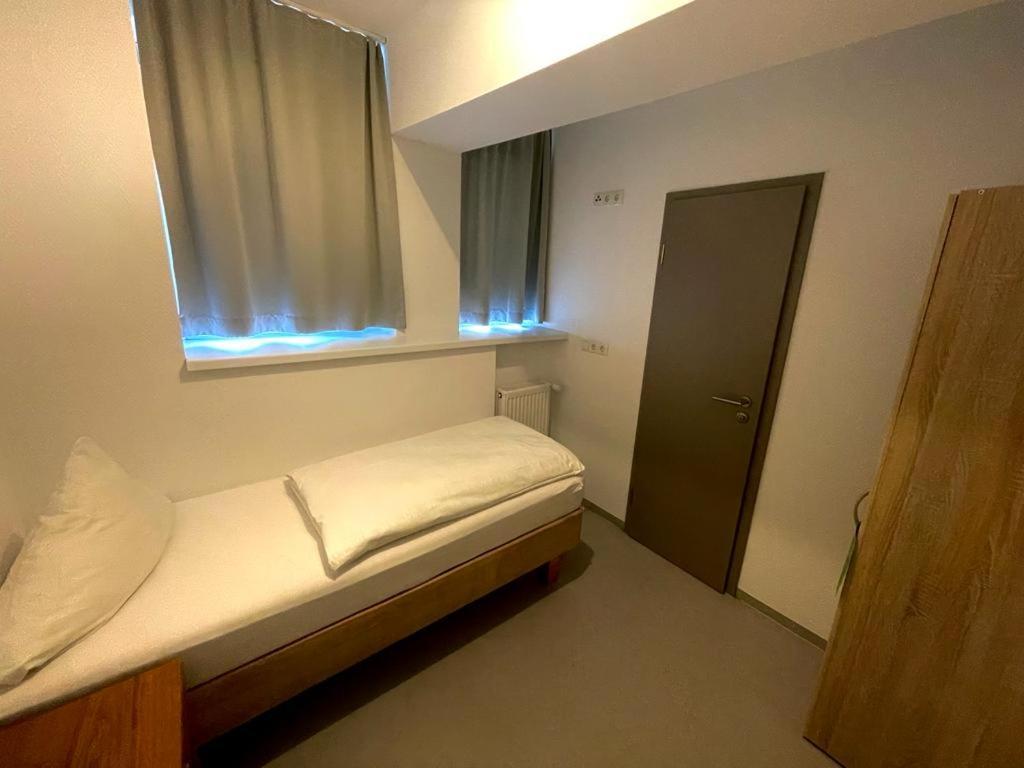 Rixhouse Hostel Berlino Esterno foto